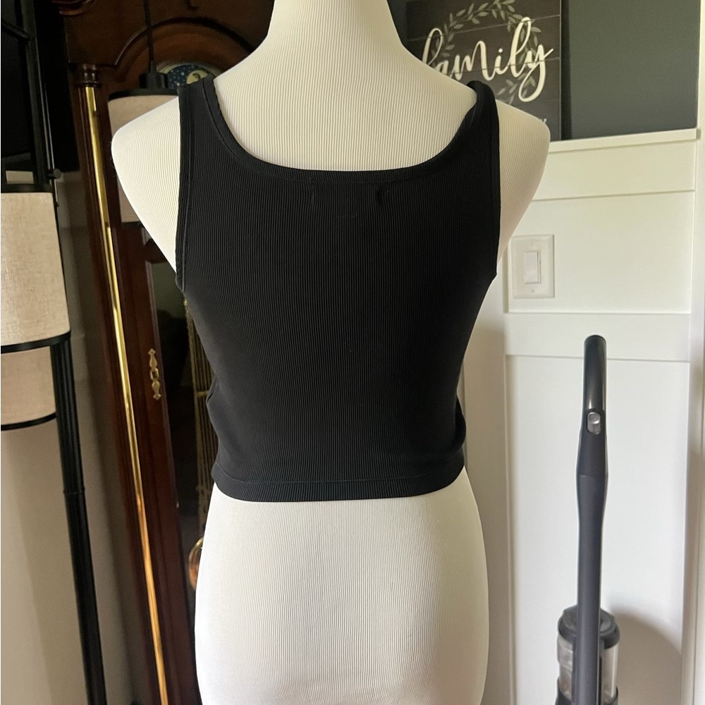 💋Athleta Black Button-Down Ribbed Tank Top - Picture 3 of 4